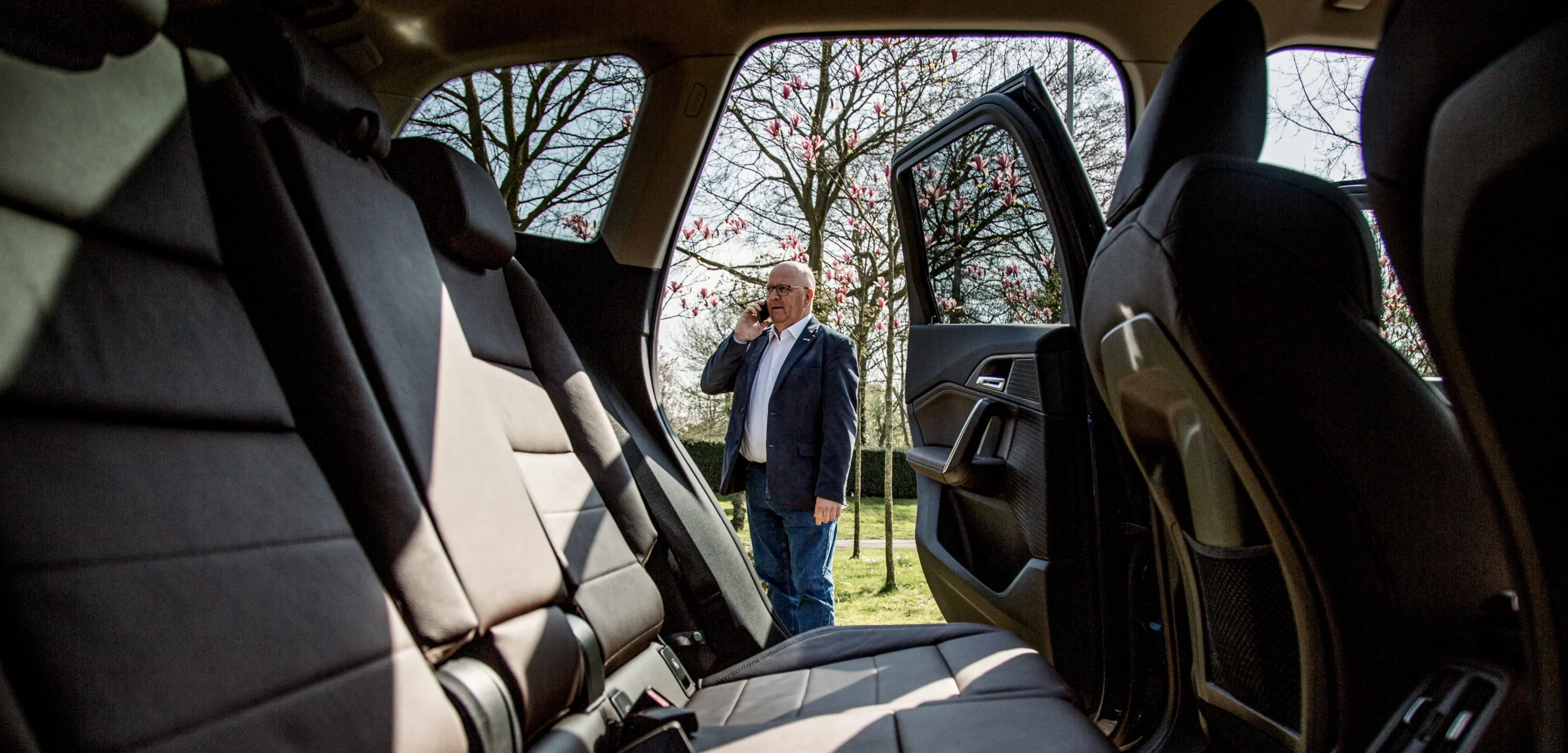 edw-autolease-foto-auto-bellen-case-blackdesk