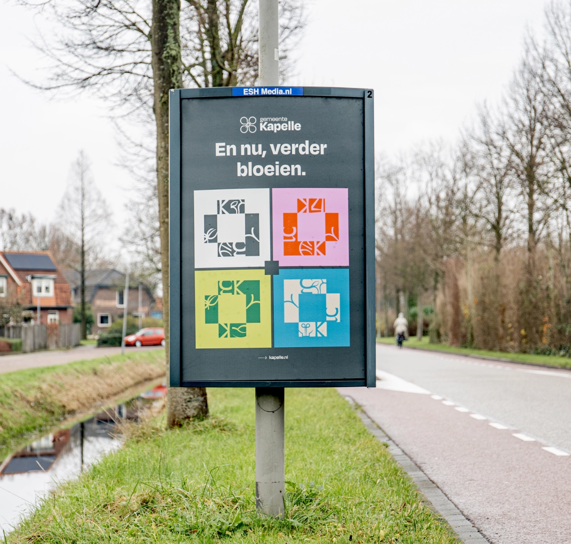 gemeente-kapelle-stoepbordposter-case-blackdesk